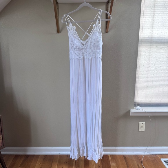 white Rue21 maxi dress with lace and straps - Picture 6 of 8